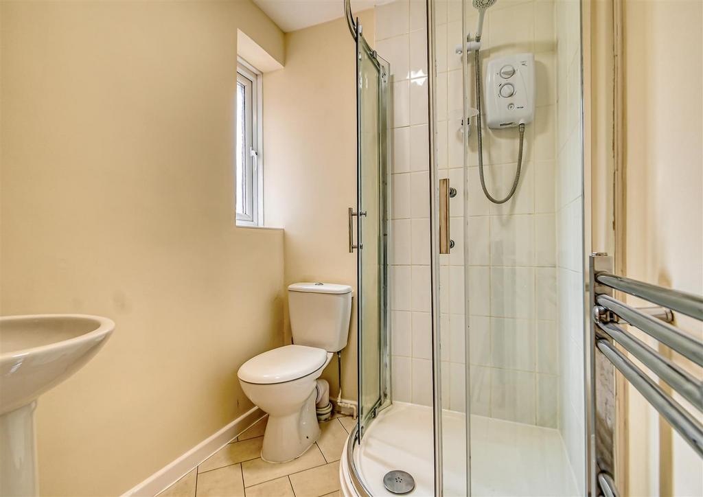 7 Stretton Close-19.jpg