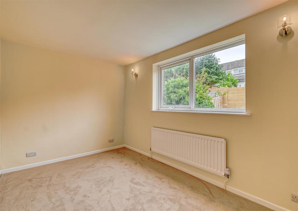 7 Stretton Close-21.jpg