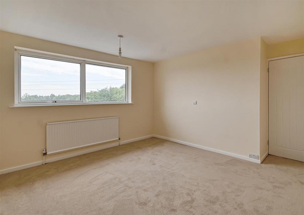 7 Stretton Close-14.jpg