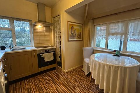 2 bedroom flat for sale, 27 Selbie Avenue, Neasden, London, NW10 2UT