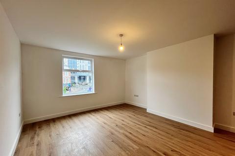 2 bedroom flat to rent, Bournemouth Centre