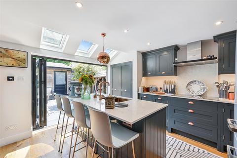 32 Middle Lane, Epsom, KT17 1DP