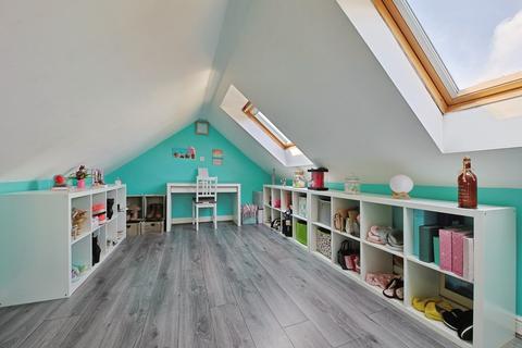 3 Brompton Close, Anlaby, Hull, HU10 6TB