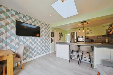 3 Brompton Close, Anlaby, Hull, HU10 6TB