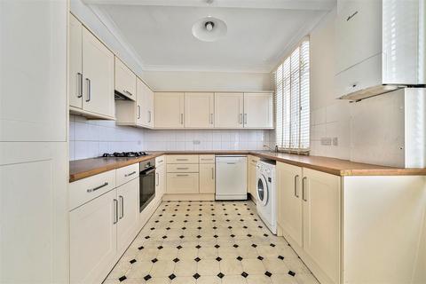 4 bedroom detached house to rent, Burton Road, Kingston Upon Thames KT2