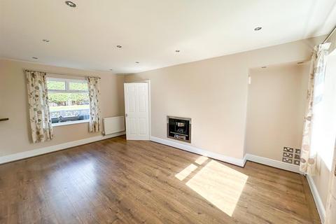 3 bedroom semi-detached house for sale, Gloucester Avenue, Silsden