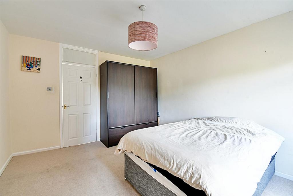 Bedroom 1 2.jpg