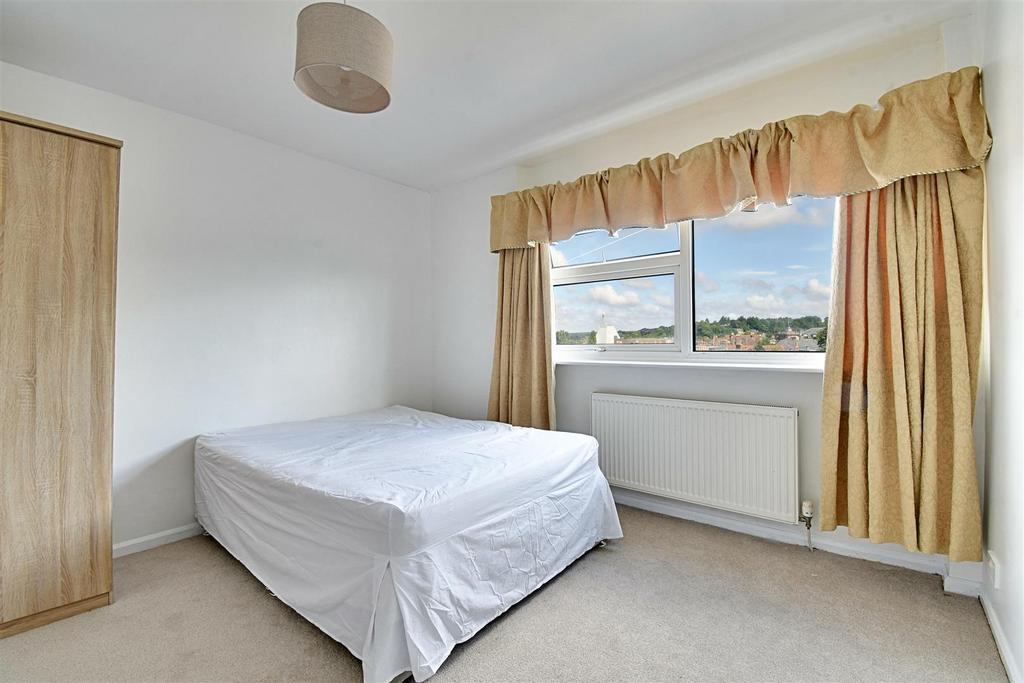Bedroom 2 1.jpg