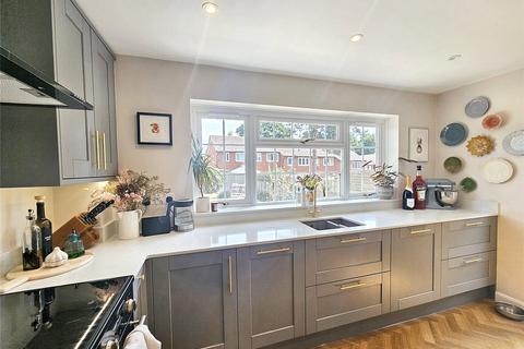 2 Cavalier Close, Midhurst, GU29 9QW