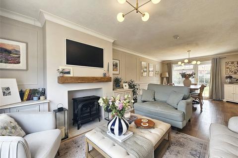 2 Cavalier Close, Midhurst, GU29 9QW