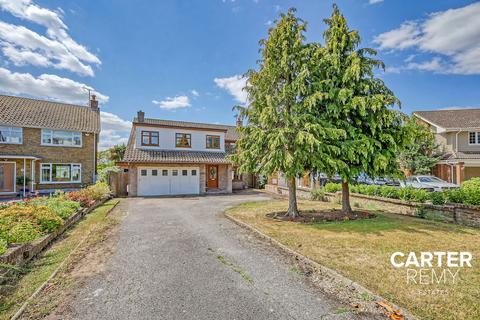 3 bedroom detached house for sale, Haresland Close, Benfleet, SS7