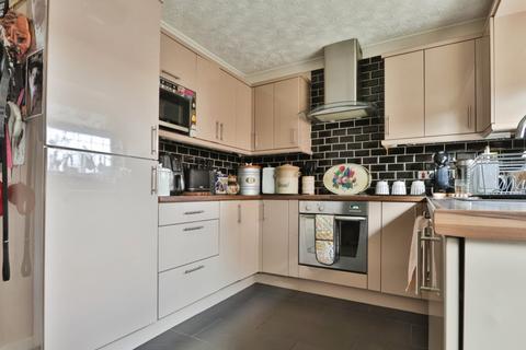 3 bedroom detached bungalow for sale, Main Road, Thorngumbald, Hull, HU12 9LS