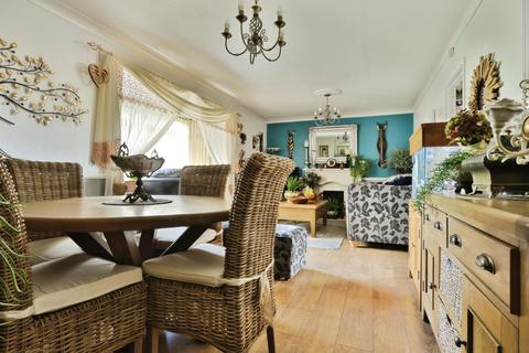 3 bedroom detached bungalow for sale, Main Road, Thorngumbald, Hull, HU12 9LS