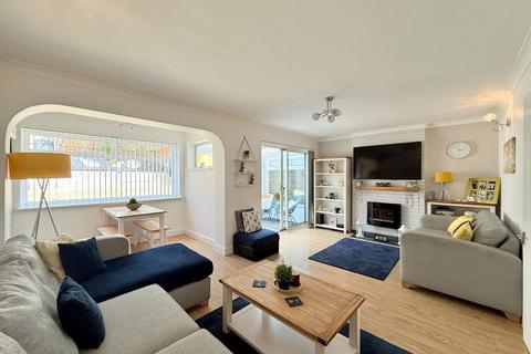 3 bedroom semi-detached house for sale, Peterbrook Road, Shirley
