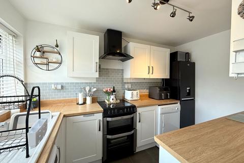 3 bedroom semi-detached house for sale, Peterbrook Road, Shirley