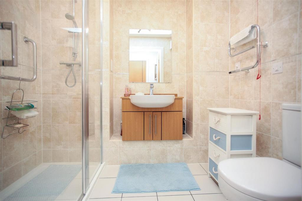 Shower Room.jpg
