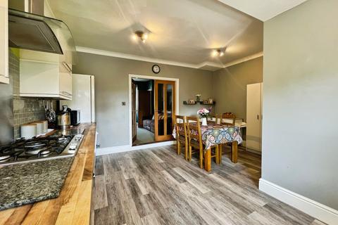 3 bedroom terraced house for sale, Weghill Road, Preston, Hull, , HU12 8UW