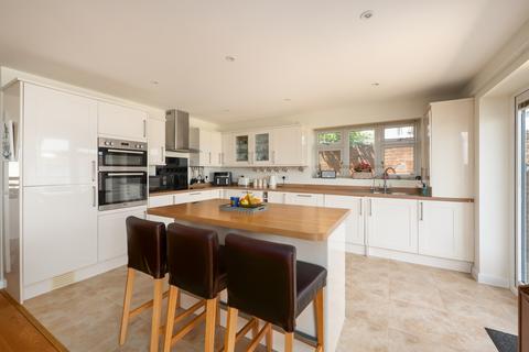 14 Brooklands Close, Herne Bay, CT6 8AW