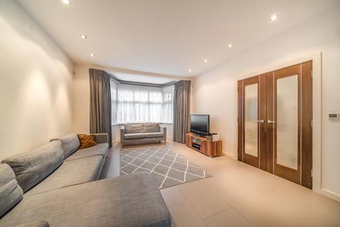 26 Winchfield Close, Harrow, HA3 0DT