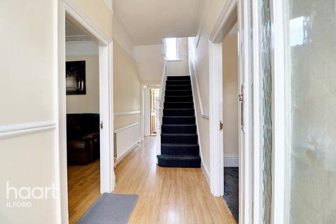 4 bedroom terraced house for sale, Wellwood Road, Ilford
