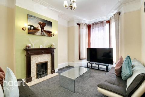 77 Wellwood Road, Ilford, IG3 8TT