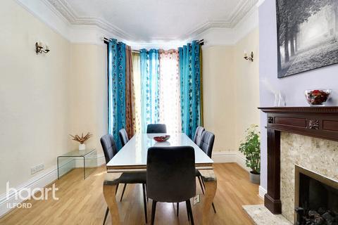 77 Wellwood Road, Ilford, IG3 8TT