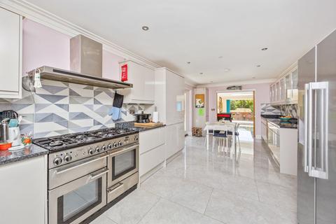undefined, Pondtail Road, Horsham, RH12