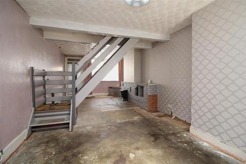 3 bedroom end of terrace house for sale, Padholme Road, Peterborough
