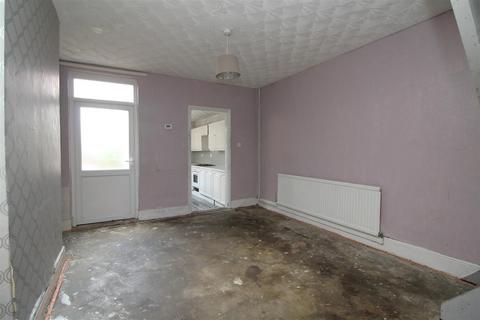 3 bedroom end of terrace house for sale, Padholme Road, Peterborough