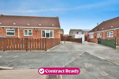 2 bedroom semi-detached bungalow for sale, Astral Gardens, Sutton-On-Hull, Hull, HU7 4YS