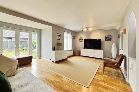 4 bedroom semi-detached house for sale, Mill Walk, Cottingham, HU16 4RP