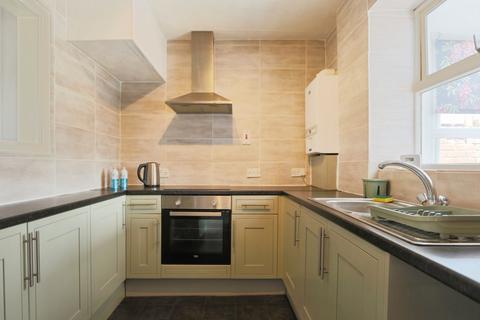 3 bedroom terraced house for sale, Cranbrook Avenue, Hull, HU6 9PH