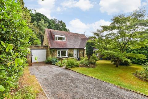 3 bedroom chalet for sale, Martineau Drive, Dorking, Surrey
