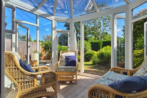 67 Ampthill Road, Maulden, Bedford, MK45 2DH