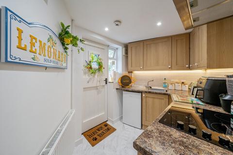 2 bedroom terraced house for sale, Court Street, Worcester WR8