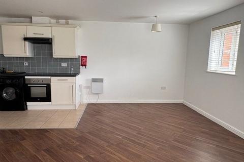 2 bedroom flat to rent, Windermere Avenue,