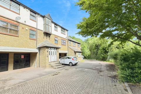 22 Croftongate Way, London, SE4 2DL