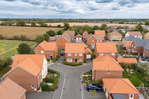 4 bedroom detached house for sale, Jefferson Way, Alresford, Colchester, CO7
