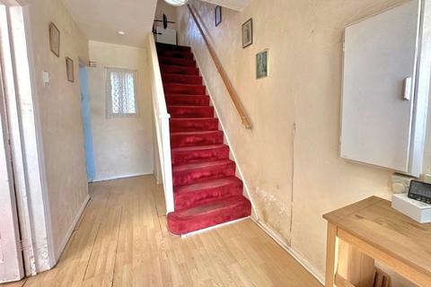 6 Appleby Green, Romford, RM3 7SL