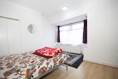 undefined, Federal Road, Perivale, Middlesex UB6