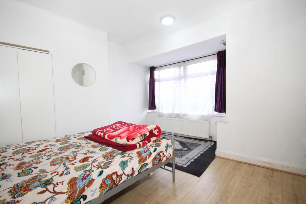Federal Road, Perivale, Middlesex UB6