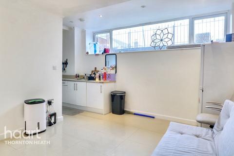 2 bedroom flat for sale, London Road, Thornton Heath