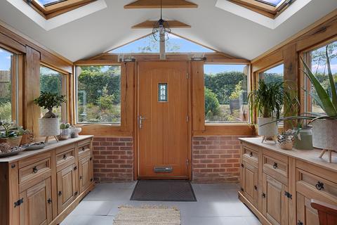 4 bedroom detached house for sale, Woods Edge, Rainham