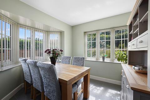 4 bedroom detached house for sale, Woods Edge, Rainham