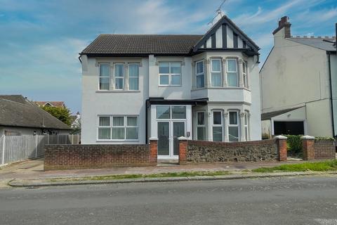 1 bedroom apartment to rent, Alison House, Westcliff-On-Sea SS0