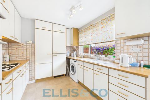 3 bedroom bungalow for sale, Cavendish Close, Tonbridge, Kent, TN10