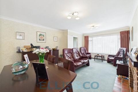 3 bedroom bungalow for sale, Cavendish Close, Tonbridge, Kent, TN10