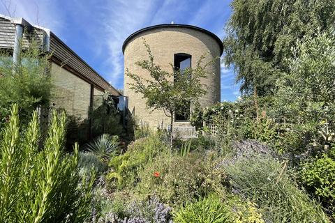 undefined, Saxmundham