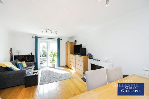 2 bedroom terraced house to rent, Longman Close, Watford, WD18