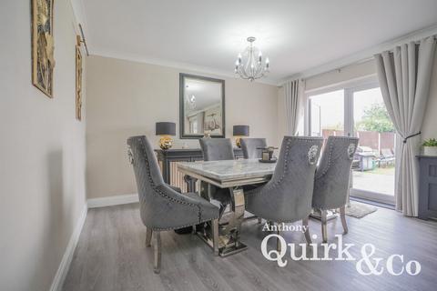 4 bedroom detached house for sale, Beach House Gardens, Canvey Island, SS8